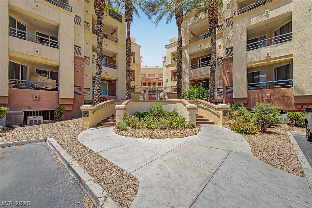 Photo 26 of 33, 260 E Flamingo Road #220