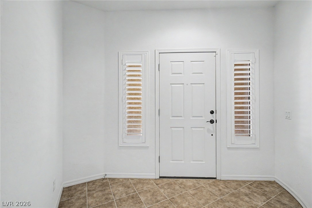 Photo 12 of 26, 6051 Tersky Court