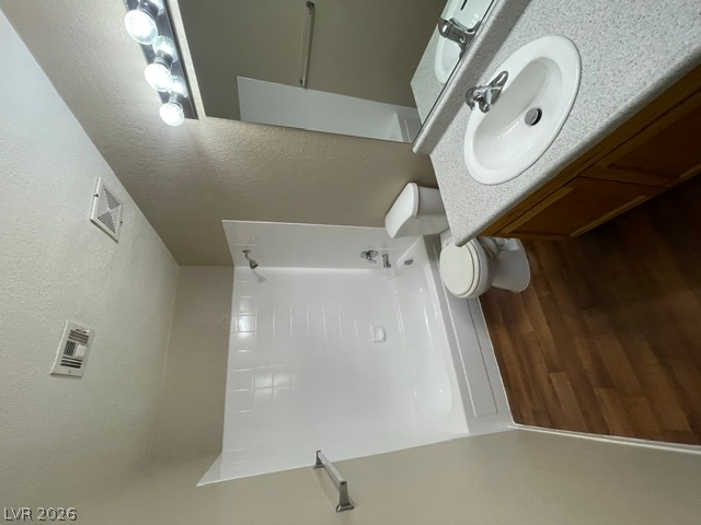 Photo 9 of 21, 5034 S Rainbow Boulevard #101