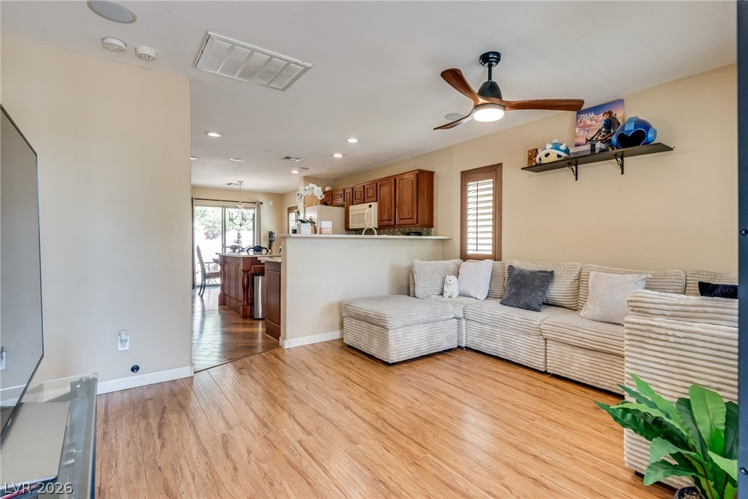 Photo 8 of 30, 5280 Judkins Drive