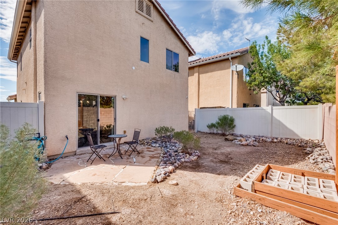 Photo 5 of 5280 Judkins Drive
