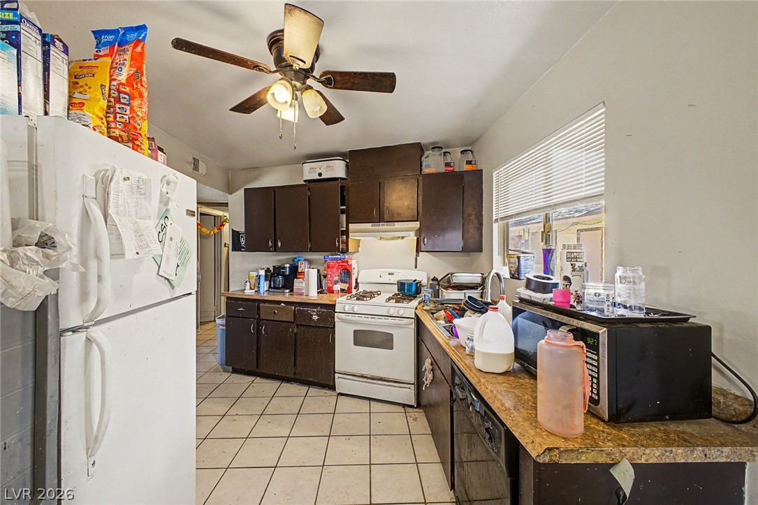 Photo 9 of 21, 5015 Carmel Avenue