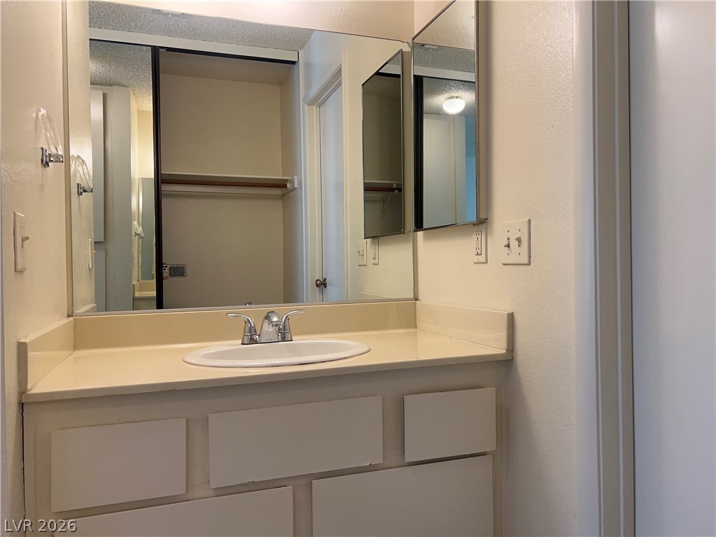 Photo 12 of 22, 4747 Nara Vista Way #101