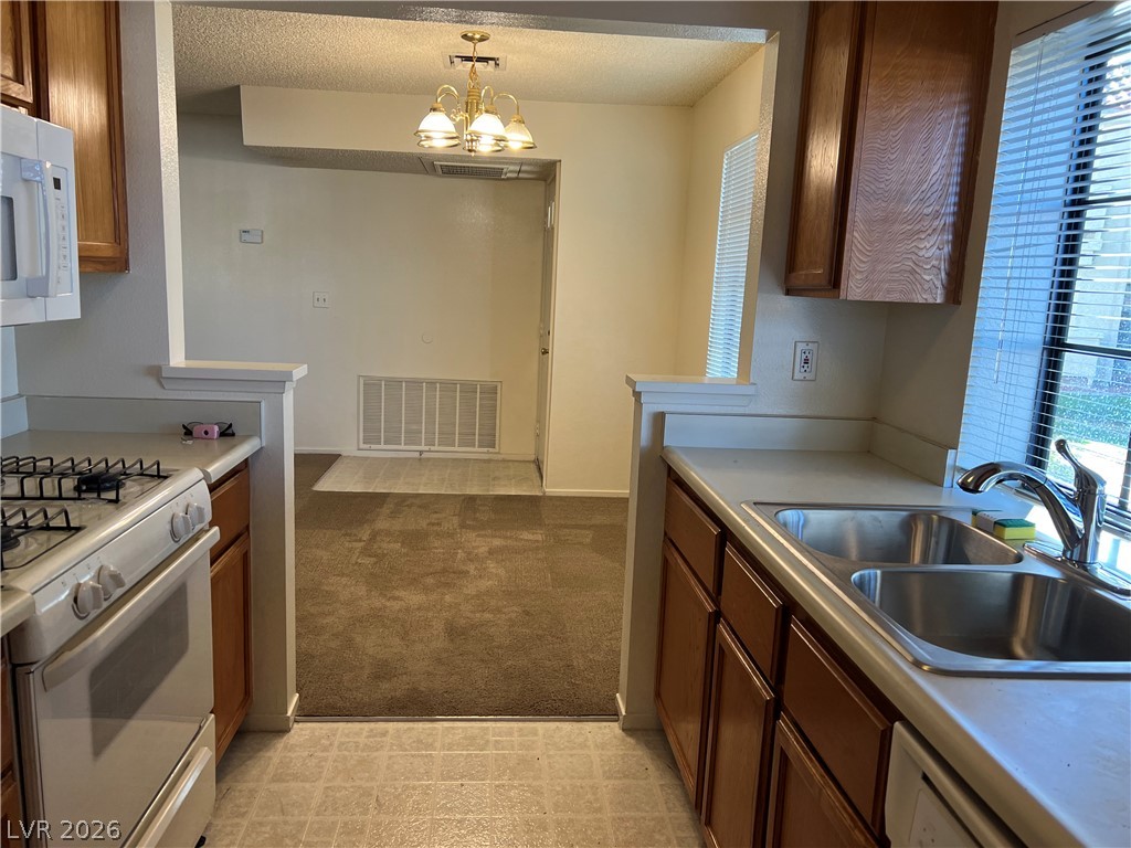Photo 22 of 22, 4747 Nara Vista Way #101