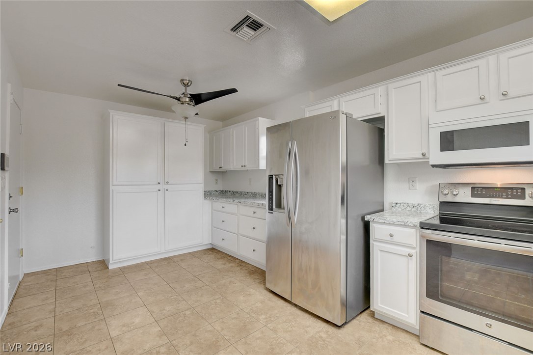 Photo 17 of 54, 9036 Grayling Drive