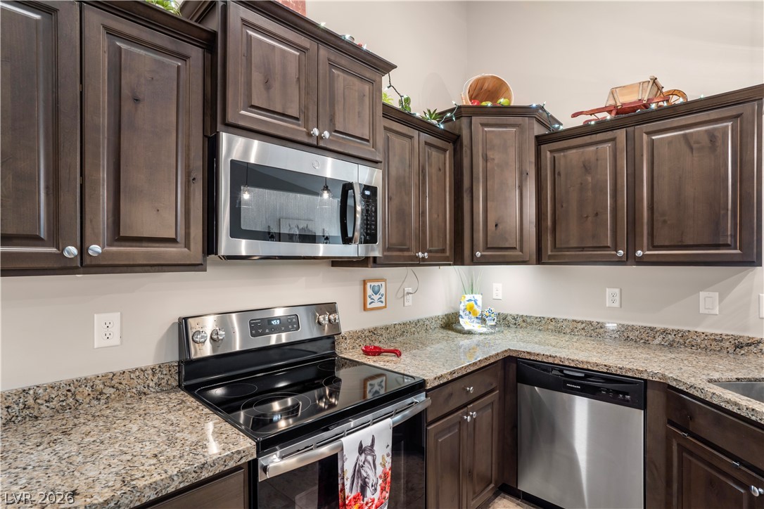 Photo 4 of 671 Kylee Avenue