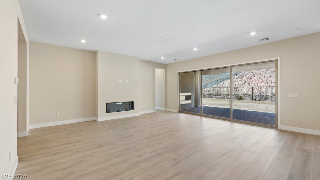 Photo 3 of 214 Paraggi Bay Drive