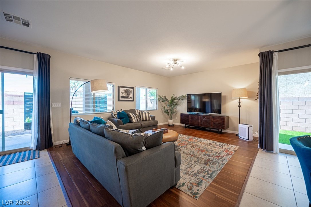 Photo 3 of 9226 Apollo Heights Avenue