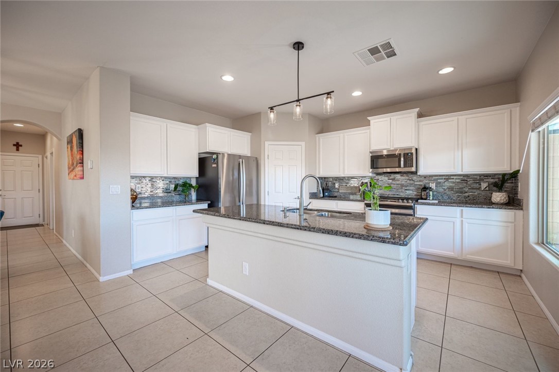 Photo 9 of 62, 9226 Apollo Heights Avenue
