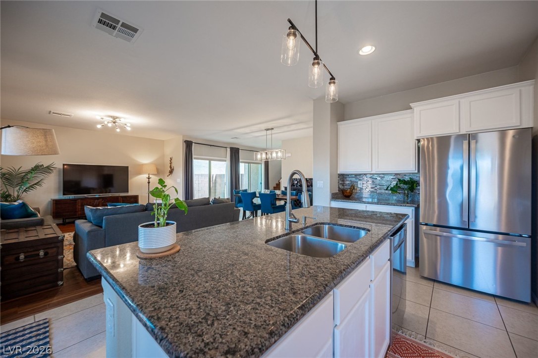 Photo 10 of 62, 9226 Apollo Heights Avenue