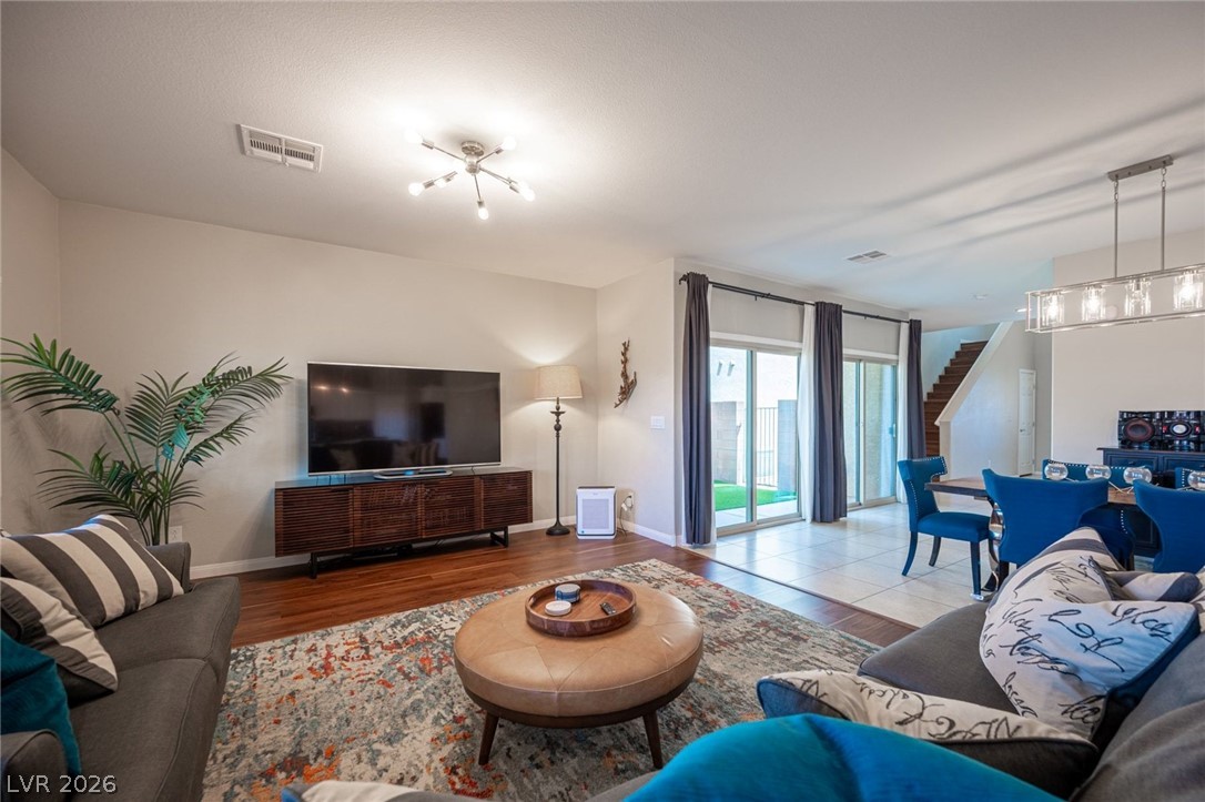 Photo 4 of 9226 Apollo Heights Avenue