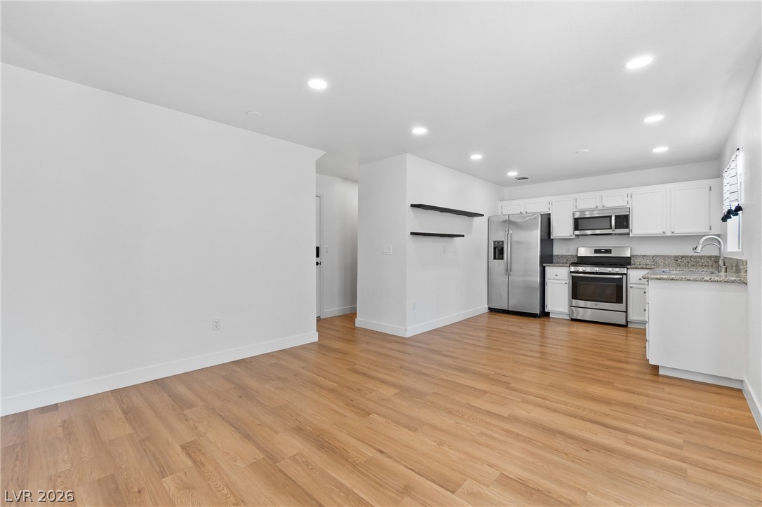 Photo 6 of 30, 3523 Farina Drive