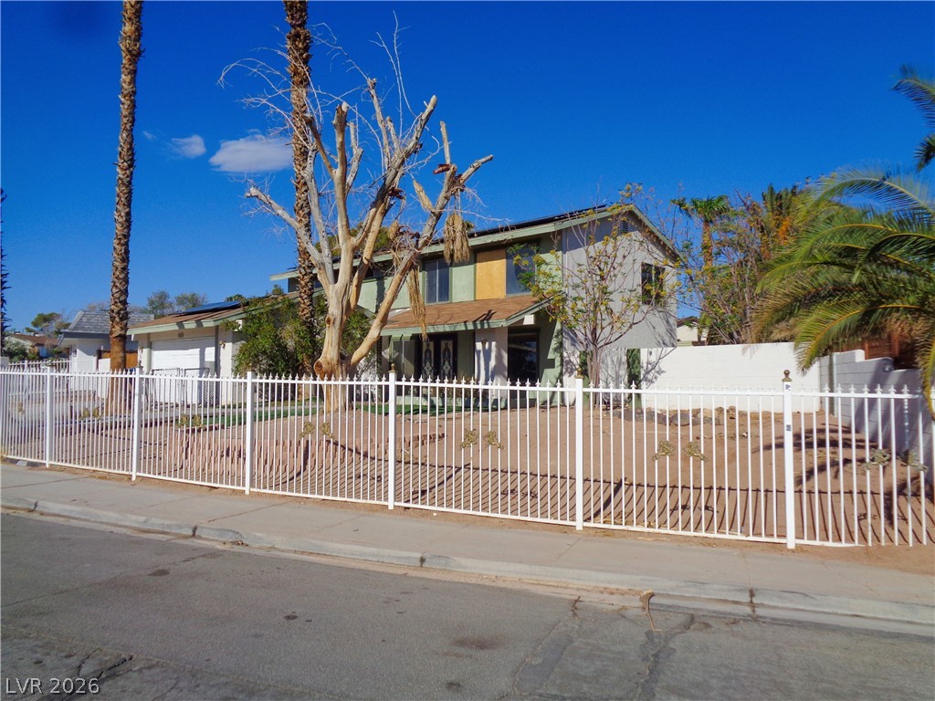 2910 boise Street, Las Vegas 89121