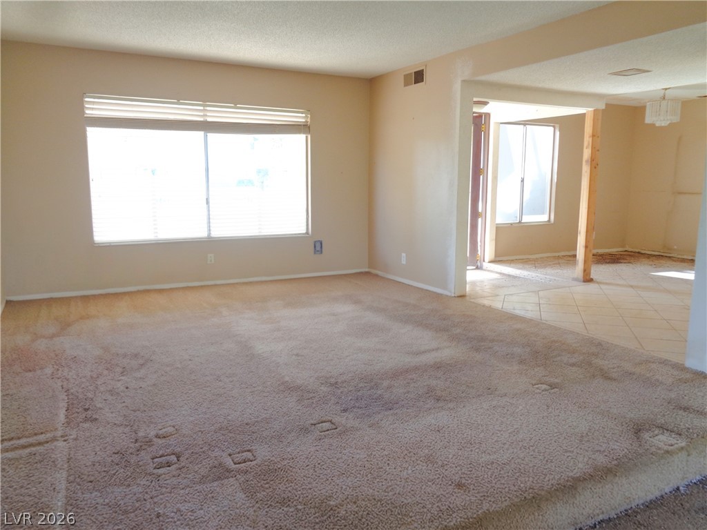Photo 4 of 2910 boise Street