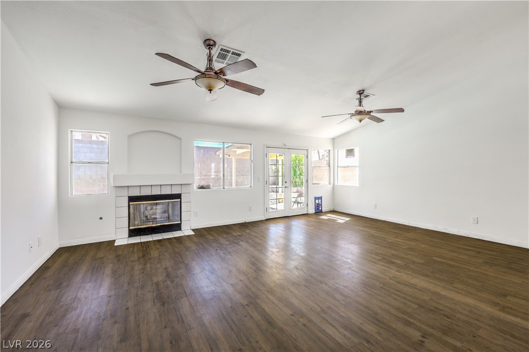 Photo 4 of 114 Vista Del Lago Street