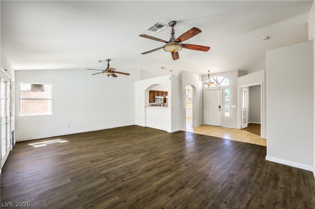 Photo 5 of 114 Vista Del Lago Street