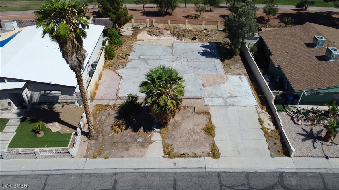 Photo 3 of 2306 Abarth Street