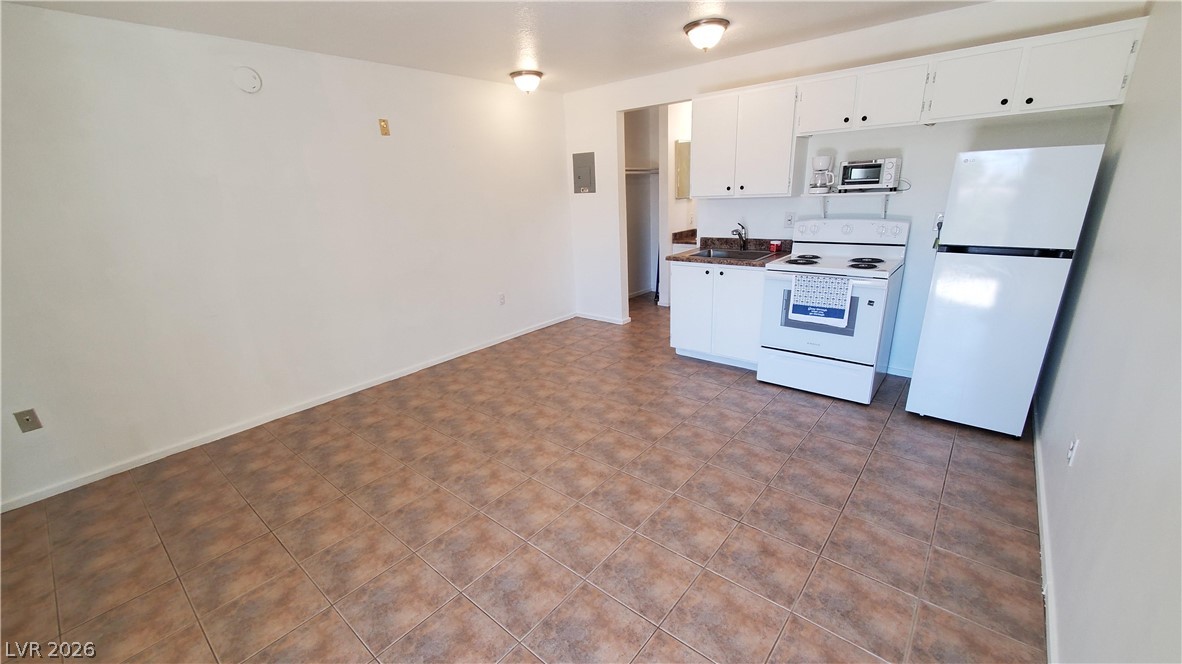 Photo 10 of 28, 100 Pulsipher Lane #7104