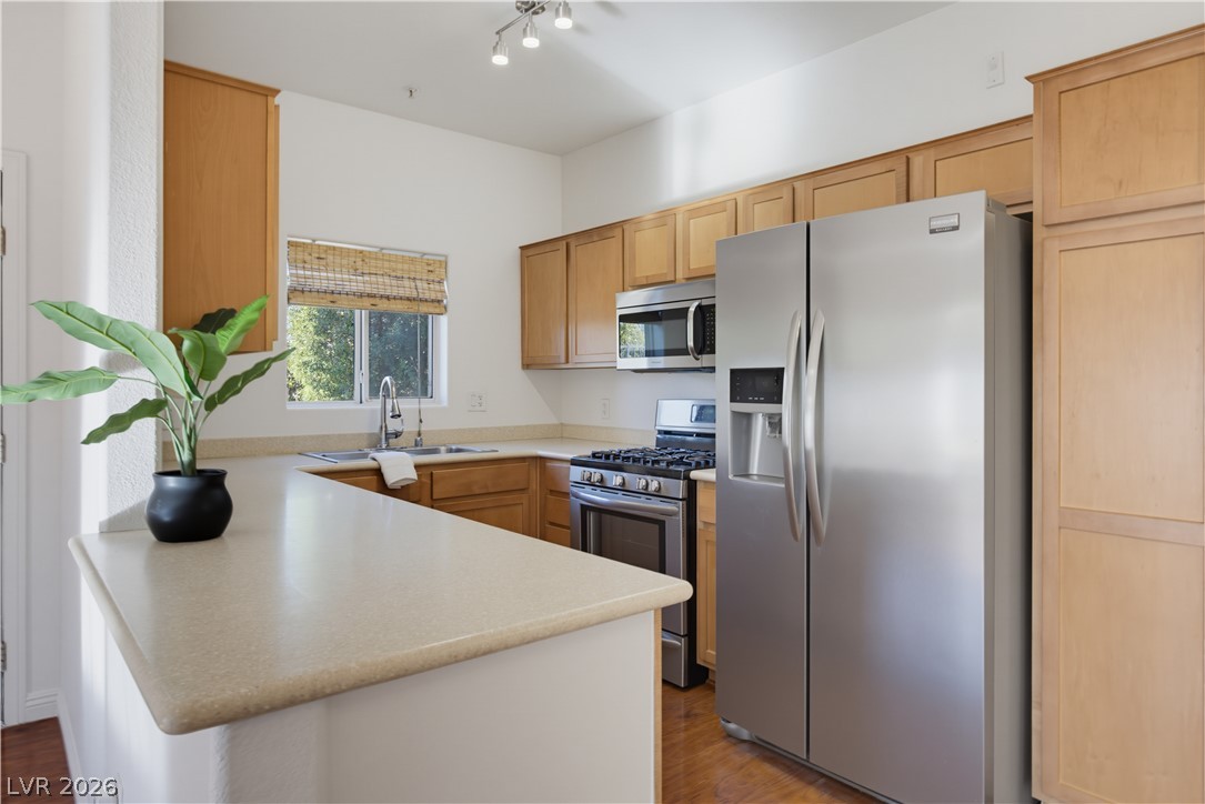 Photo 19 of 59, 2291 W Horizon Ridge Parkway #13176