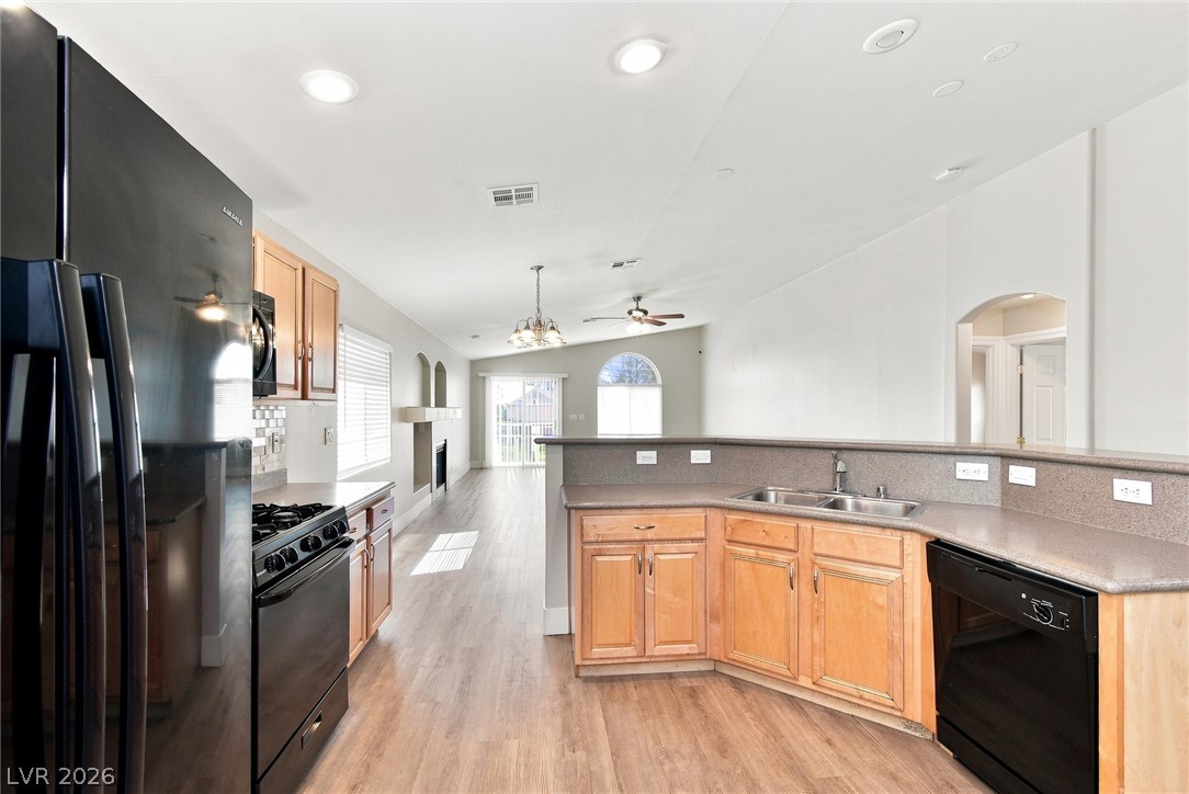Photo 9 of 21, 6059 Camden Cove Street