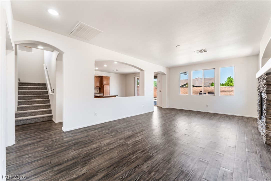 Photo 5 of 7532 Schuders Avenue