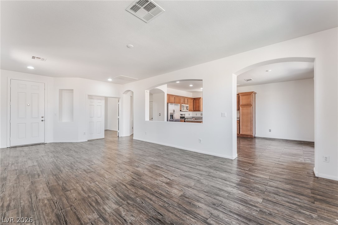 Photo 7 of 40, 7532 Schuders Avenue