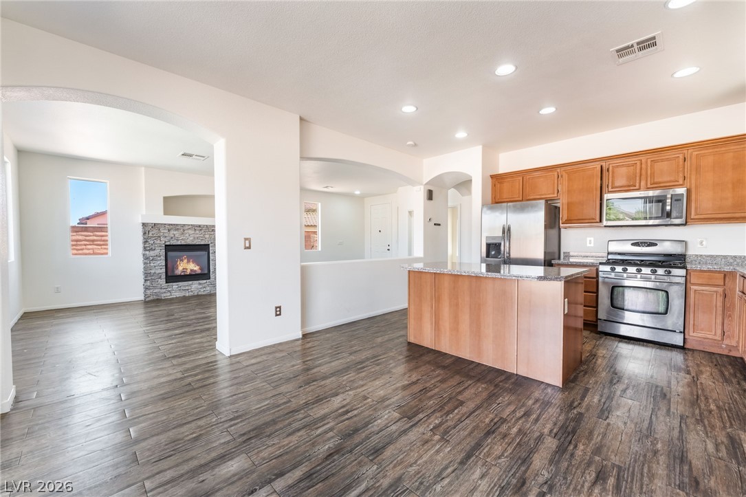 Photo 9 of 40, 7532 Schuders Avenue