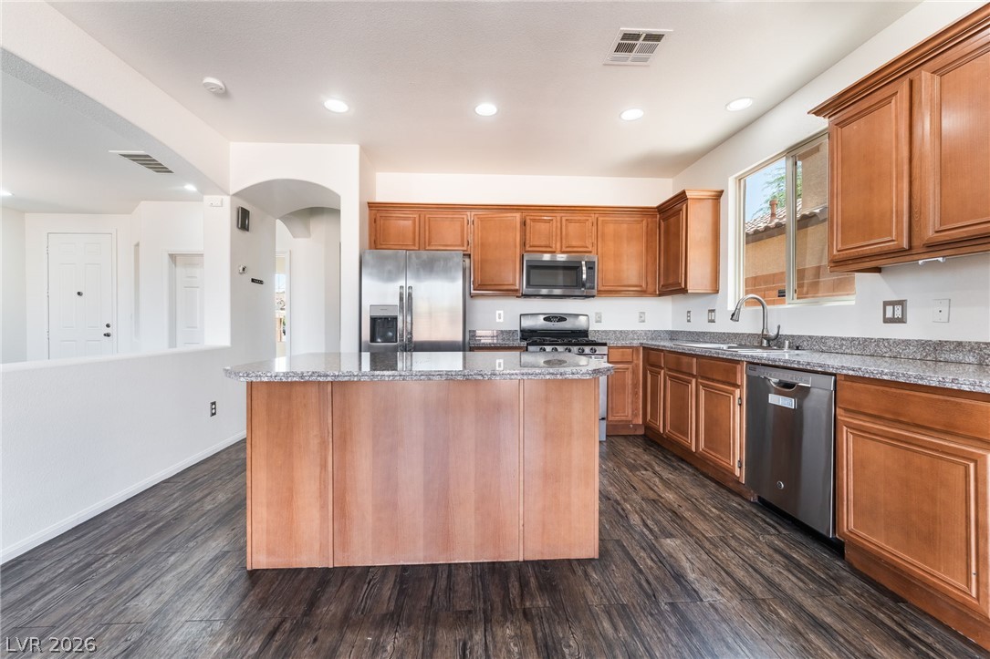 Photo 10 of 40, 7532 Schuders Avenue