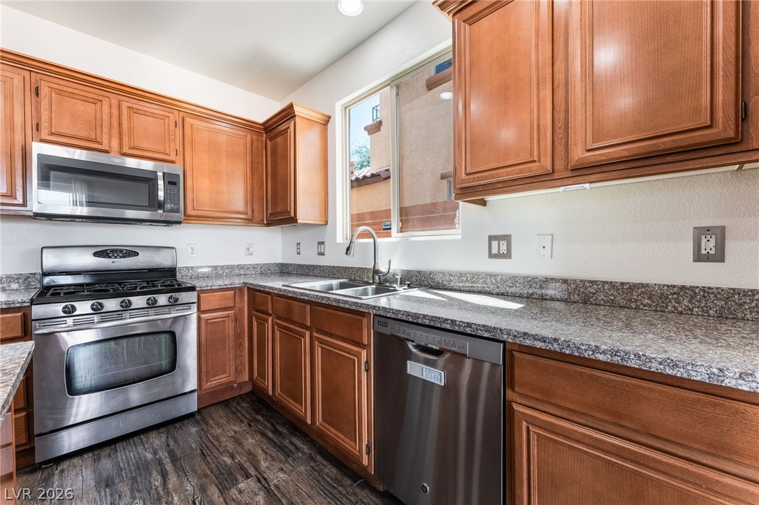 Photo 11 of 40, 7532 Schuders Avenue