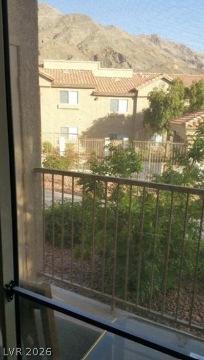 Photo 6 of 8, 2110 Los Feliz Street #1080