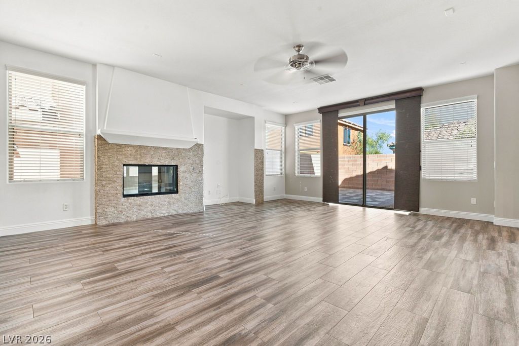 Photo 4 of 1220 Olivia Parkway