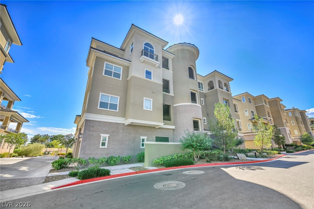 Photo 10 of 89, 9125 Las Manaitas Avenue #302