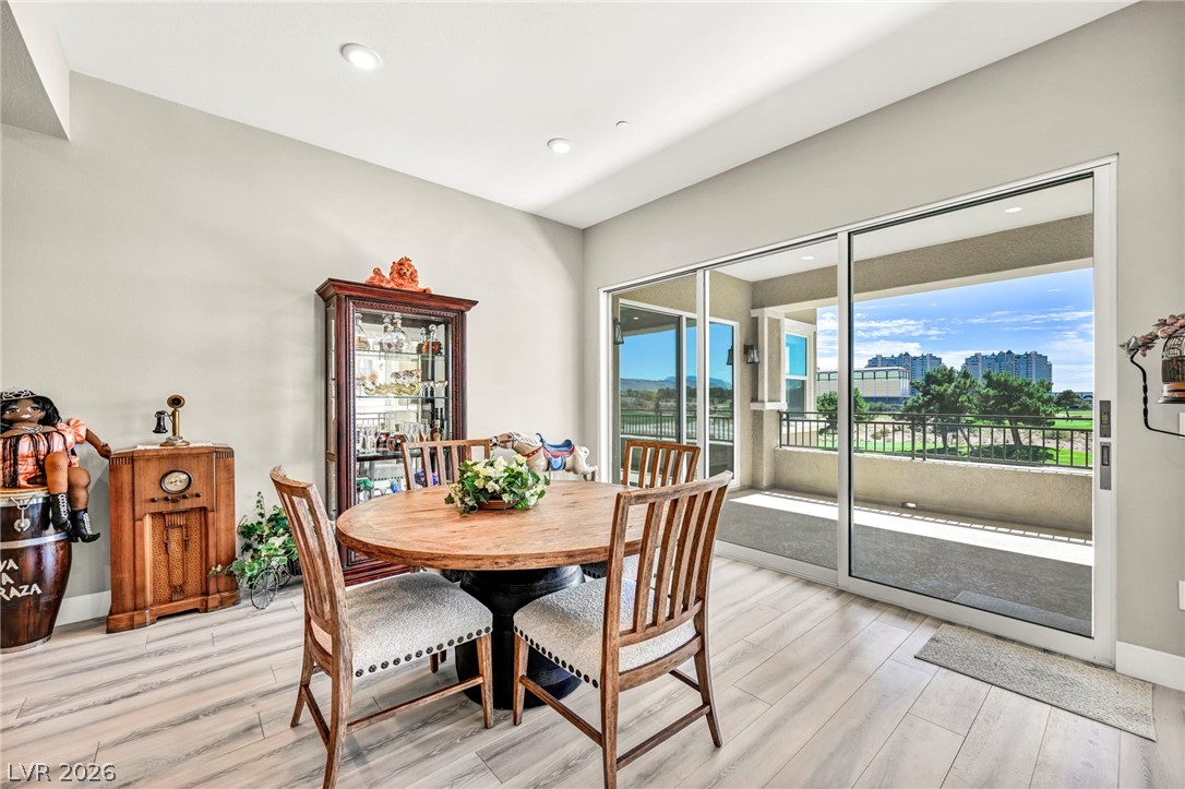 Photo 23 of 89, 9125 Las Manaitas Avenue #302