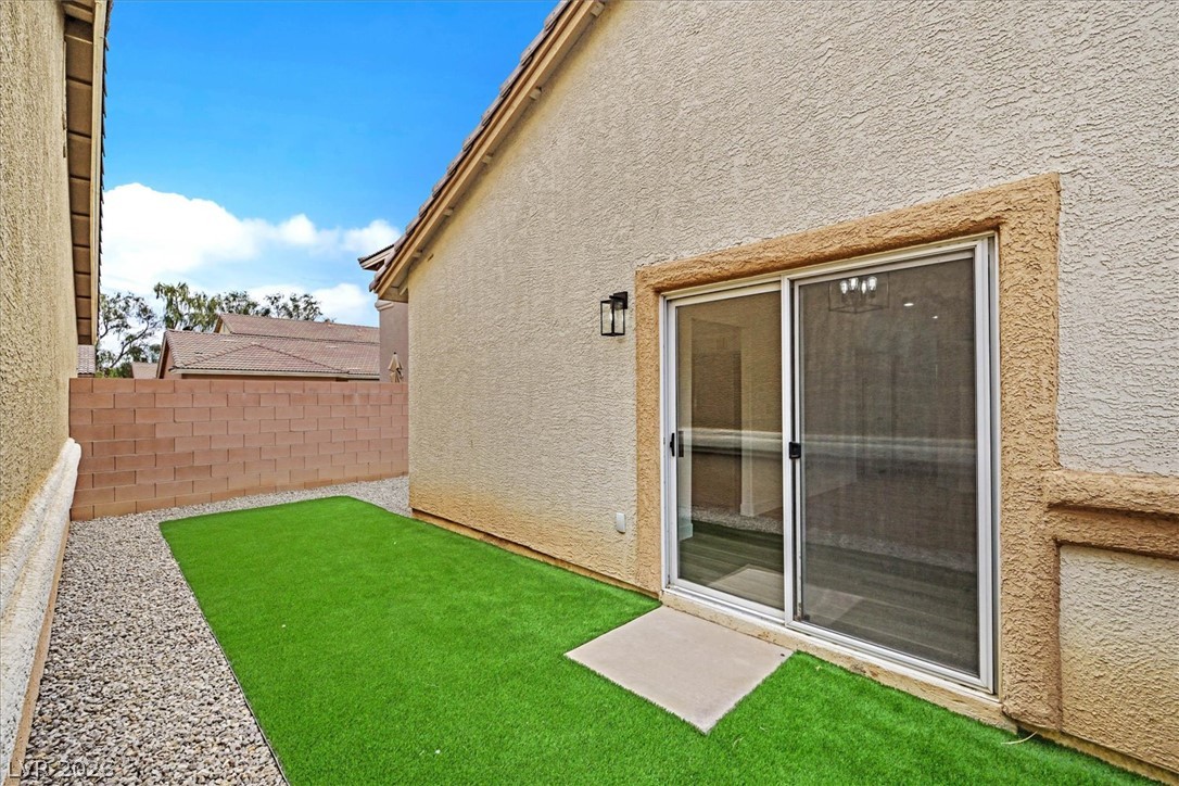Photo 18 of 25, 1480 Summer Glow Avenue