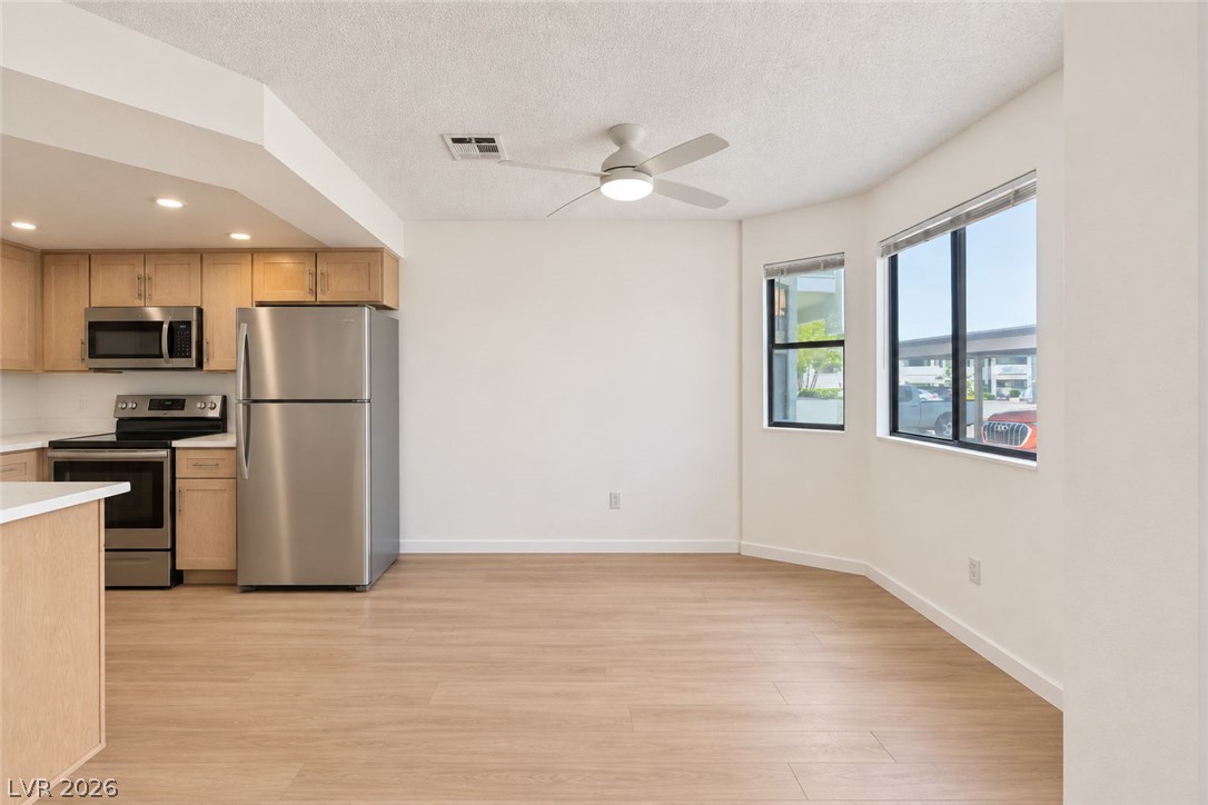 Photo 10 of 11, 2713 Otter Creek Court #102