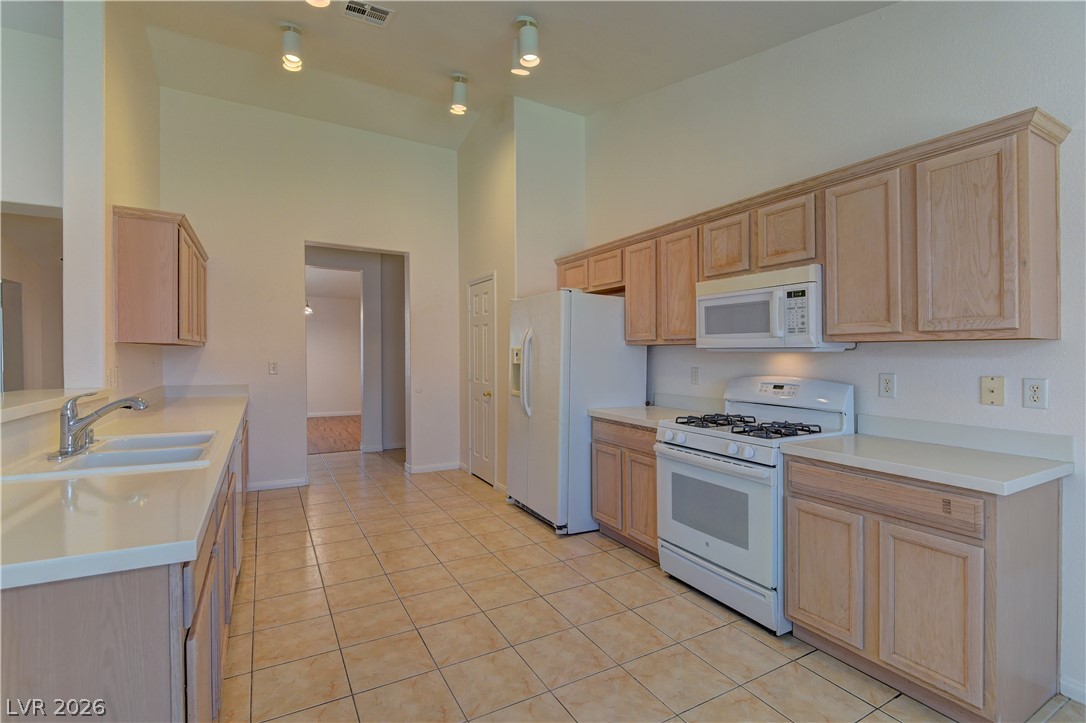 Photo 6 of 17, 5488 Apron Court
