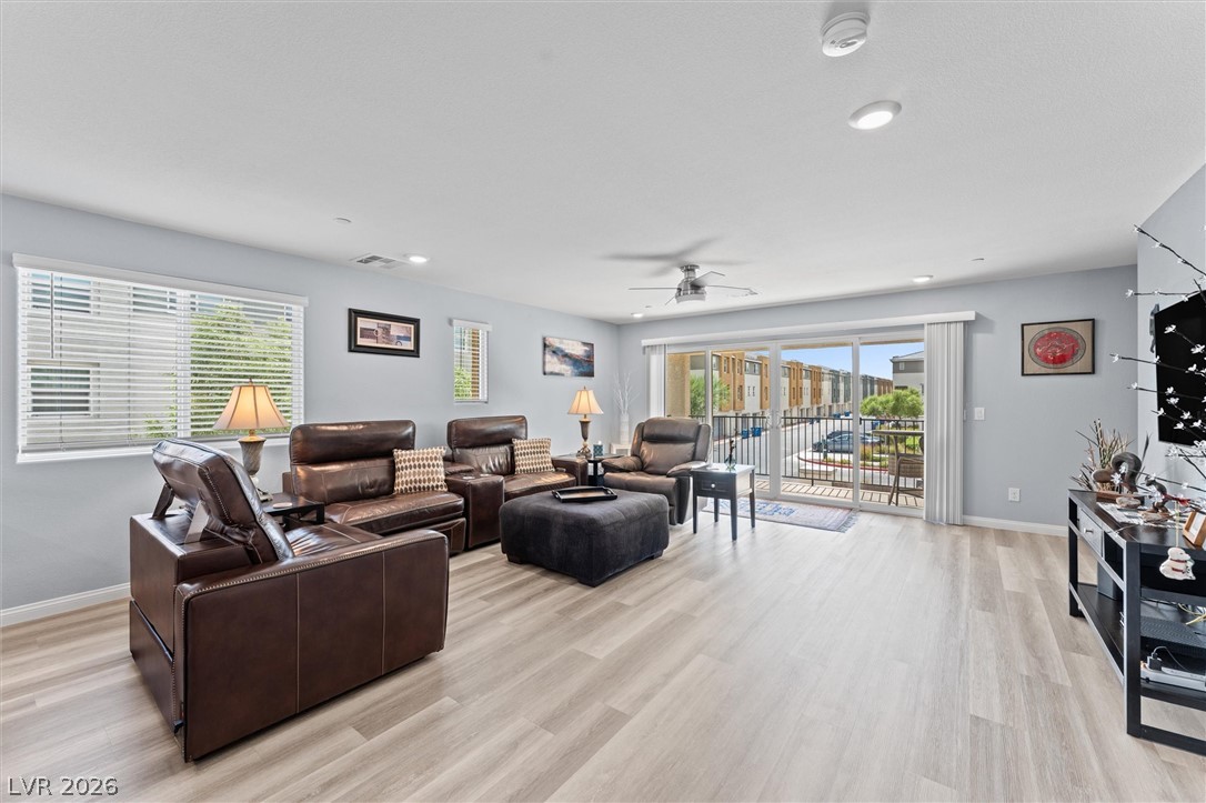 Photo 2 of 10059 Dazzling Sunrays Avenue