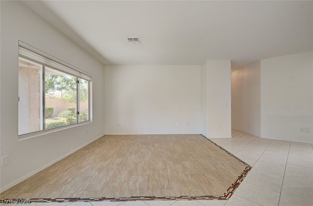 Photo 12 of 74, 2529 Springville Way