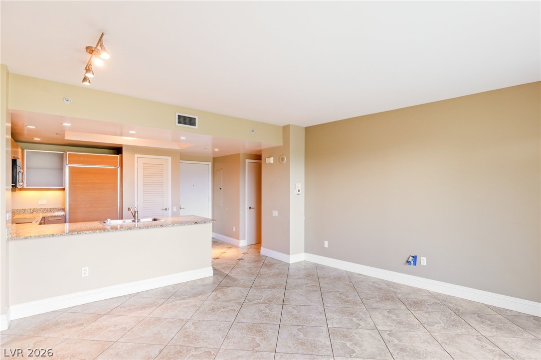 Photo 3 of 322 Karen Avenue #205