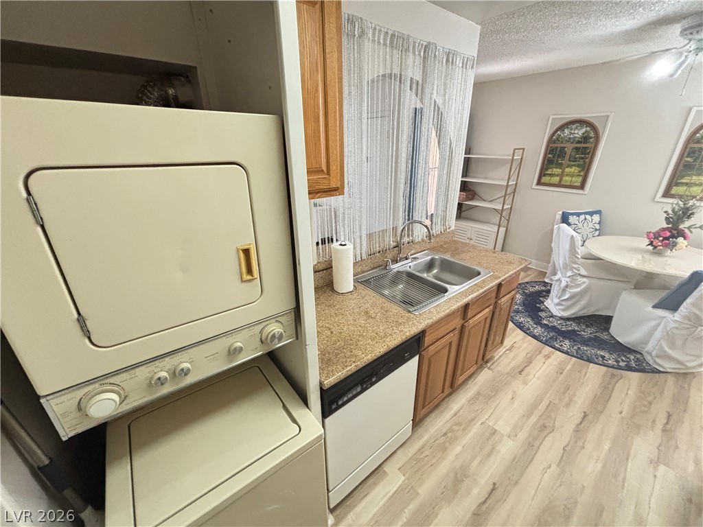 Photo 14 of 24, 1515 E Reno Avenue #C206
