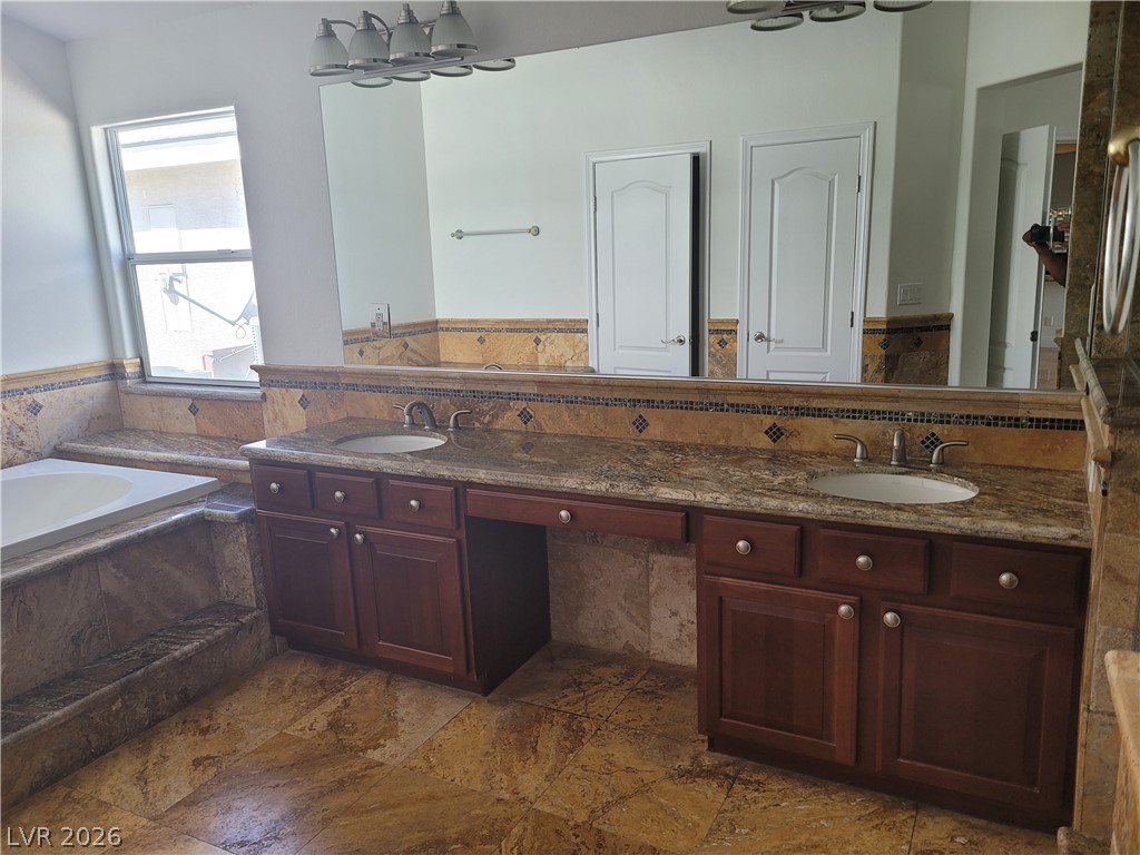 Photo 16 of 37, 7020 Manzanares Drive