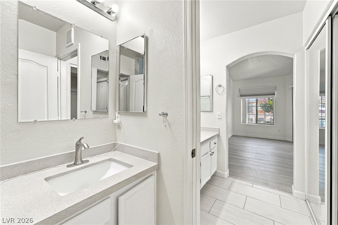 Photo 21 of 34, 7400 W Flamingo Road #2013