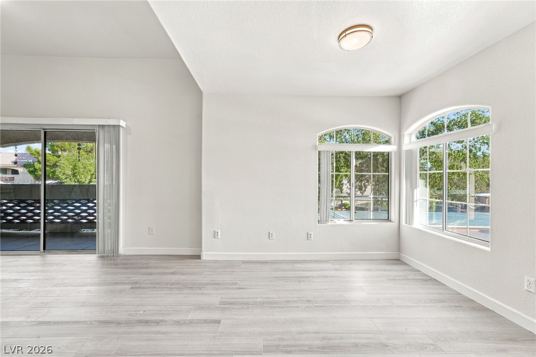Photo 7 of 34, 7400 W Flamingo Road #2013