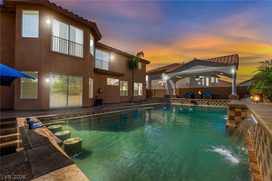 7526 Gossamer Wind Street, Las Vegas 89139