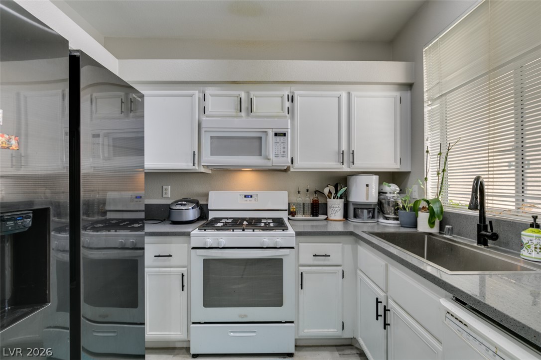 Photo 25 of 40, 5155 W Tropicana Avenue #2081