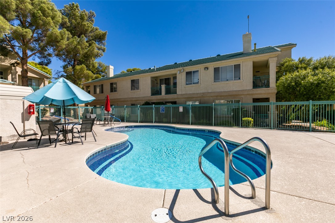 Photo 12 of 40, 5155 W Tropicana Avenue #2081
