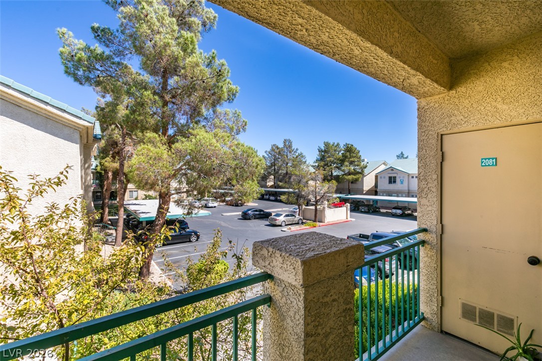 Photo 13 of 40, 5155 W Tropicana Avenue #2081