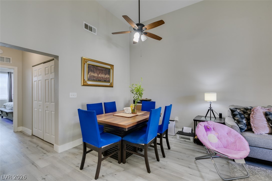 Photo 8 of 40, 5155 W Tropicana Avenue #2081