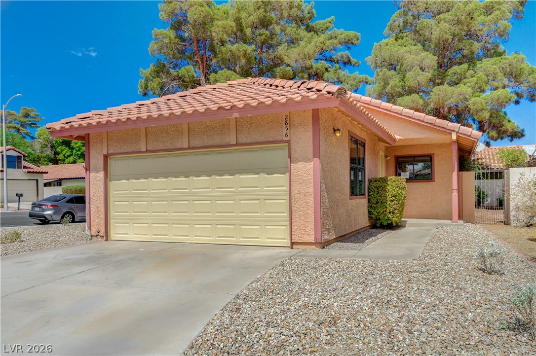 Photo 4 of 2856 Belleza Lane