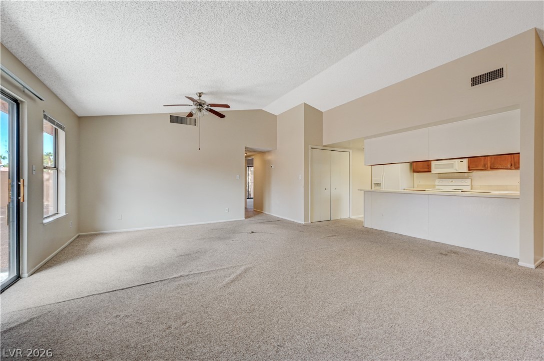 Photo 8 of 31, 2856 Belleza Lane